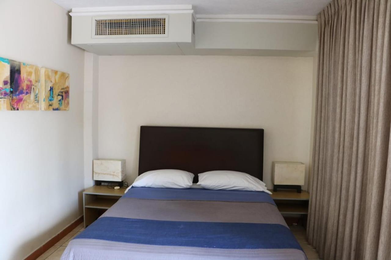 Cypres Hotel & Suites Zapopan Bagian luar foto
