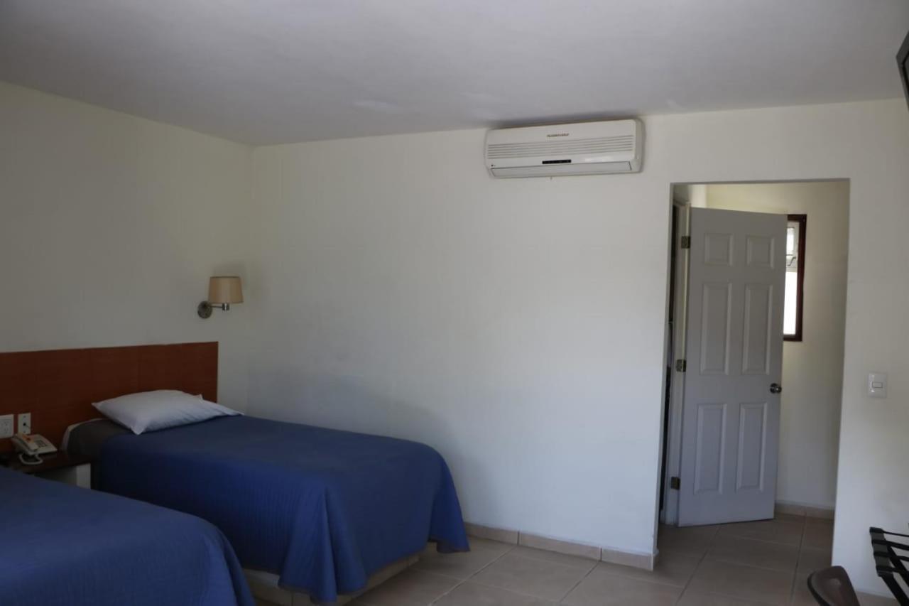 Cypres Hotel & Suites Zapopan Bagian luar foto