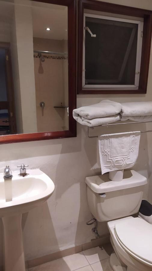 Cypres Hotel & Suites Zapopan Bagian luar foto
