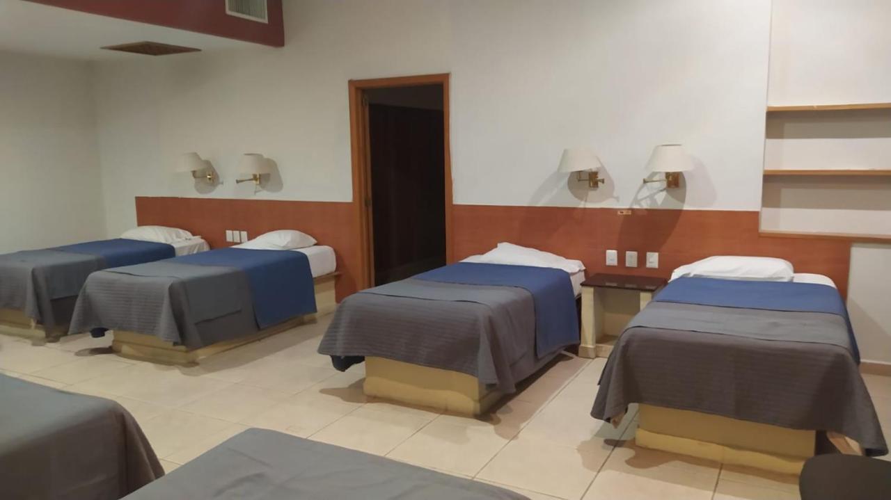Cypres Hotel & Suites Zapopan Bagian luar foto