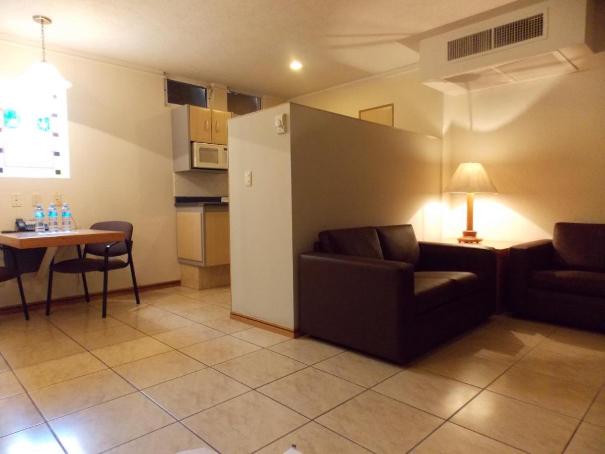 Cypres Hotel & Suites Zapopan Bagian luar foto